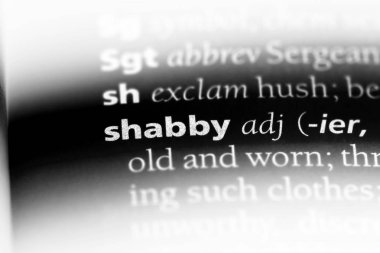 bir sözlüğü'ndeki eski püskü sözcüğü. eski püskü kavramı.