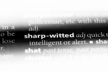 bir sözlüğü'ndeki keskin zekâlı sözcüğü. keskin zekâlı kavramı.