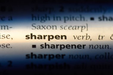 bir sözlüğü'ndeki sözcüğü keskinleştirmek. kavram keskinleştirmek.