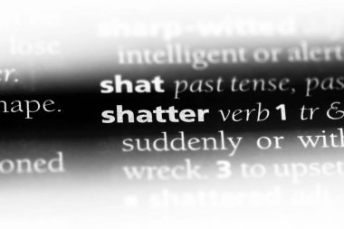 bir sözlüğü'ndeki sözcüğü paramparça. kavram paramparça.