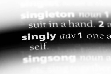 Degişmeyen tek tek kelimeyle bir sözlük. tek başına kavramı.