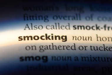 bir sözlüğü'ndeki sözcüğü Büzgü. Büzgü kavramı.