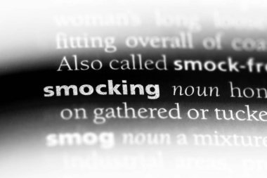 bir sözlüğü'ndeki sözcüğü Büzgü. Büzgü kavramı.