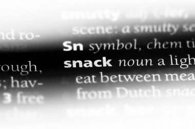 bir sözlüğü'ndeki sözcüğü snack. Aperatif kavramı.