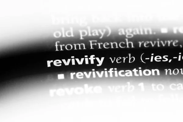 Revivify 词典中的单词 Revivify — 图库照片