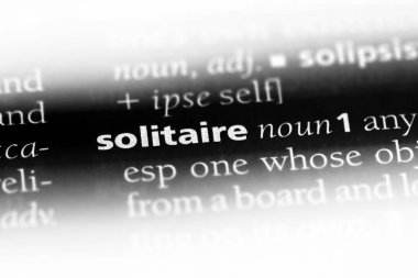 Solitaire Word'de bir sözlük. Solitaire kavramı.