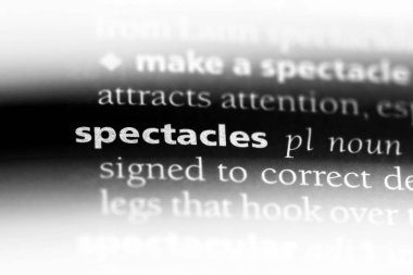 bir sözlüğü'ndeki gözlük sözcüğü. Gözlük kavramı.