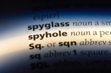 spyhole sözcük sözlüğe. spyhole kavramı.