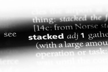 Yığılmış tek kelimeyle bir sözlük. yığılmış kavramı.