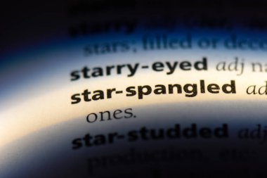 yıldızı parlayan tek kelimeyle bir sözlük. Star spangled kavramı.