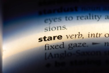 sözcük sözlükte bakıyorum. dik dik kavramı.