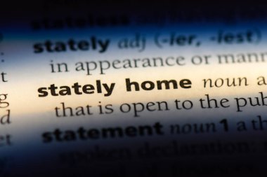 heybetli ev Word'de bir sözlük. heybetli ev kavramı.