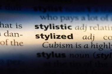 bir sözlüğü'ndeki stilize sözcüğü. stilize kavramı.