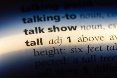 uzun boylu tek kelimeyle bir sözlük. uzun boylu kavramı.