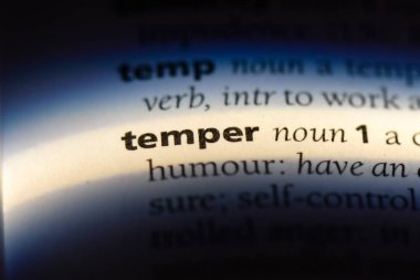 bir sözlüğü'ndeki sözcüğü temper. öfke kavramı.