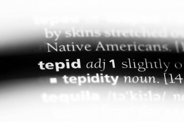 bir sözlüğü'ndeki ılık sözcüğü. ılık kavramı.