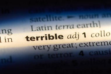 Tek kelimeyle korkunç bir sözlük. korkunç kavramı.