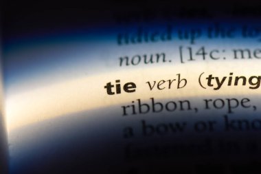 sözcük sözlükte bağla. kavramı kravat.