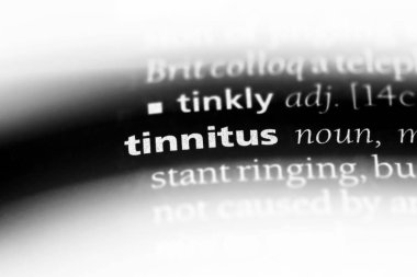 kulak çınlaması Word'de bir sözlük. kulak çınlaması kavramı.