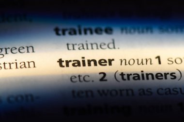 eğitmen Word'de bir sözlük. eğitmen kavramı.