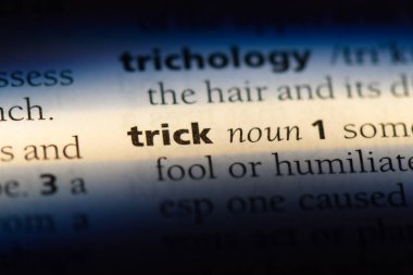 bir sözlüğü'ndeki sözcüğü hüner. hile kavramı.