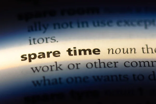辞書で単語を時間を惜しまない 暇な時間概念 — ストック写真