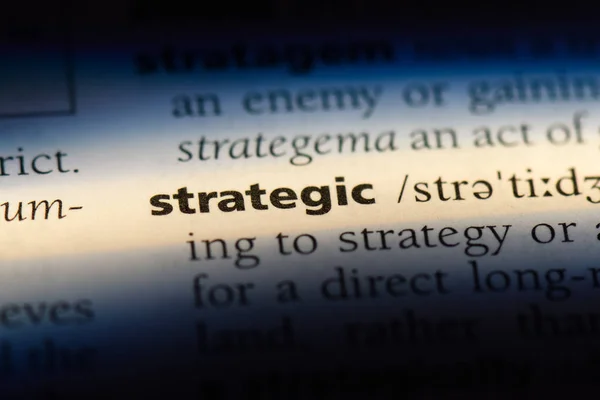 사전에 전략적 단어입니다 전략적 — 스톡 사진