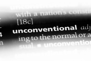 sıradışı tek kelimeyle bir sözlük. sıradışı konsept.