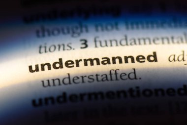 bir sözlüğü'ndeki askerli sözcüğü. personelsiz kavramı.