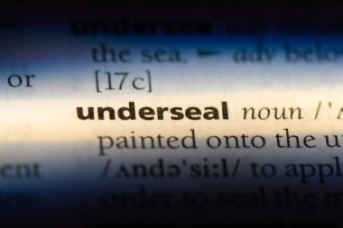 bir sözlüğü'ndeki sözcüğü underseal. underseal kavramı.
