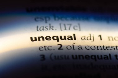 eşit olmayan tek kelimeyle bir sözlük. eşit olmayan kavramı.