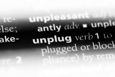 bir sözlüğü'ndeki sözcüğü çıkarın. kavram çıkarın.