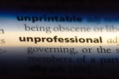 profesyonel olmayan tek kelimeyle bir sözlük. profesyonelce kavramı.