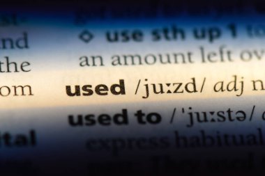 kullanılan sözcük sözlüğe. kullanılan kavram.