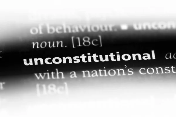 Niezgodne Konstytucją Słowo Słowniku Koncepcja Niezgodne Konstytucją — Zdjęcie stockowe
