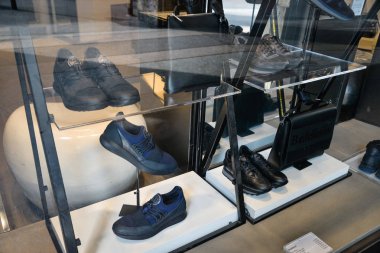 Milan, İtalya - 21 Eylül 2018: Baldinini mağaza Milano'da. Montenapoleone alan. Hafta Baldinini shopping moda.