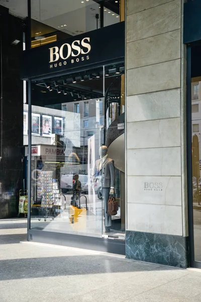 Milão Itália Setembro 2018 Hugo Boss Store Milan Área Montenapoleone — Fotografia de Stock