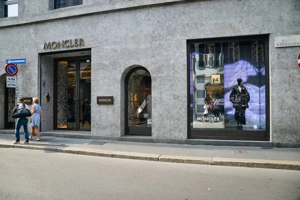 Milan Italy September 2018 Moncler Store Milan Montenapoleone Area Fashion — Stock Photo, Image