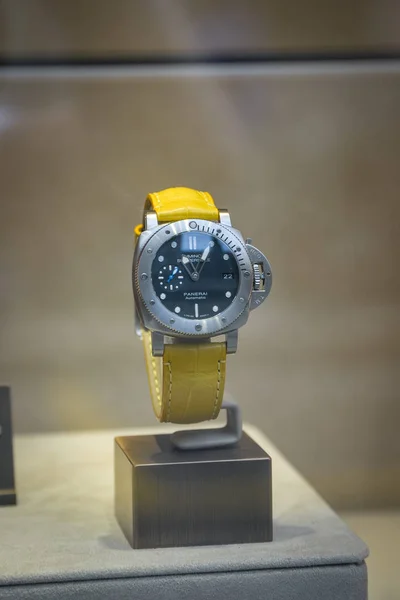 Milán Italia Septiembre 2018 Tienda Panerai Milán Zona Montenapoleone Semana —  Fotos de Stock