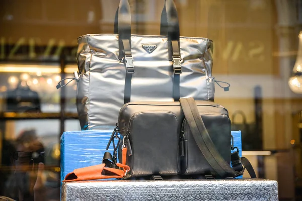 Milan Olaszország 2018 Szeptember Prada Store Milánóban Montenapoleone Terület Divat — Stock Fotó