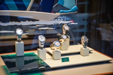 Milan, İtalya - 21 Eylül 2018: Rolex mağaza Milano'da. Montenapoleone alan. Rolex hafta alışveriş moda.