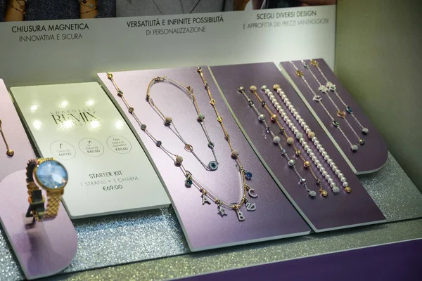 Milan Olaszország 2018 Szeptember Swarovski Store Milánóban Montenapoleone Terület Divat — Stock Fotó