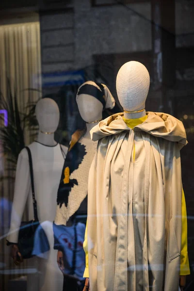 Milão Itália Setembro 2018 Valentino Store Milan Área Montenapoleone Moda — Fotografia de Stock