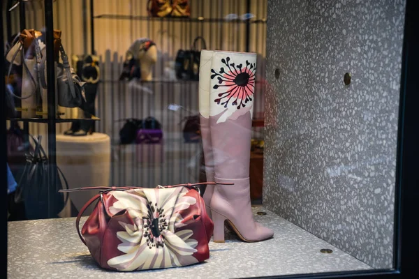 Milano Italien September 2018 Valentino Store Milano Montenapoleone Område Modeveckan — Stockfoto