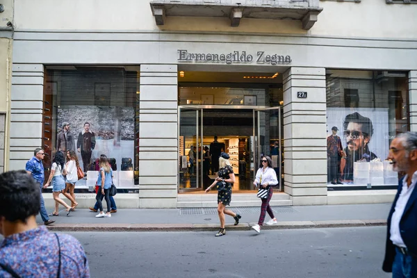 意大利米兰 2018年9月21日 杰尼亚在米兰的商店 Montenapoleone 时装周杰尼亚购物 — 图库照片