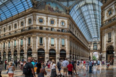Milan, İtalya - 30 Haziran 2019: Galleria Vittorio Emanuele 