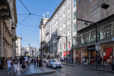 Milan, İtalya - 30 Haziran 2019: İtalyan Sokağı manzarası