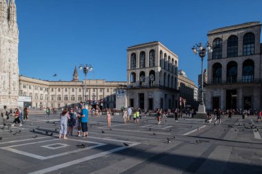 Milan, İtalya - 30 Haziran 2019: Piazza Duomo manzarası