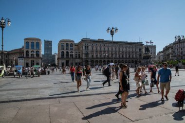 Milan, İtalya - 30 Haziran 2019: Piazza Duomo manzarası