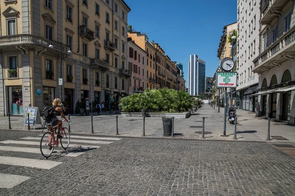 Milan, Italie - 30 juin 2019 : Vue de la rue Corso Como — Photo